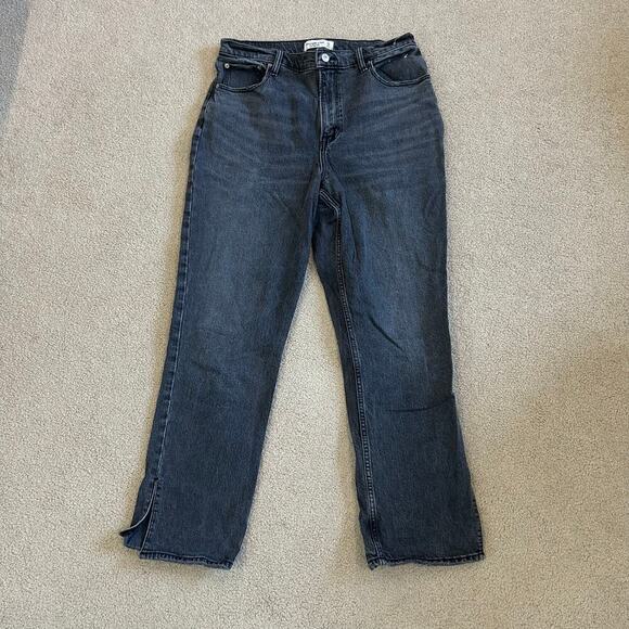 Abercrombie & Fitch The 90's Straight Ultra High rise Jeans Slit Hem Size 31/12s - Picture 1 of 7